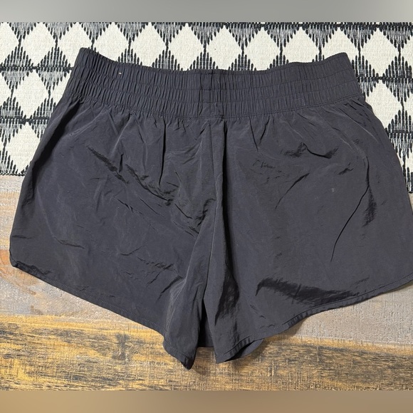 PINK Victoria's Secret Black Athletic Shorts Lightweight Design - Picture 2 of 7